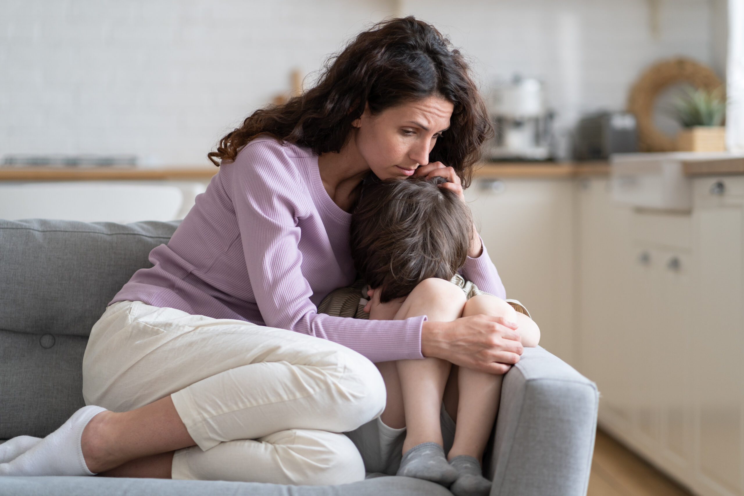 Easy Tips to Handle Kids Emotions Calmly