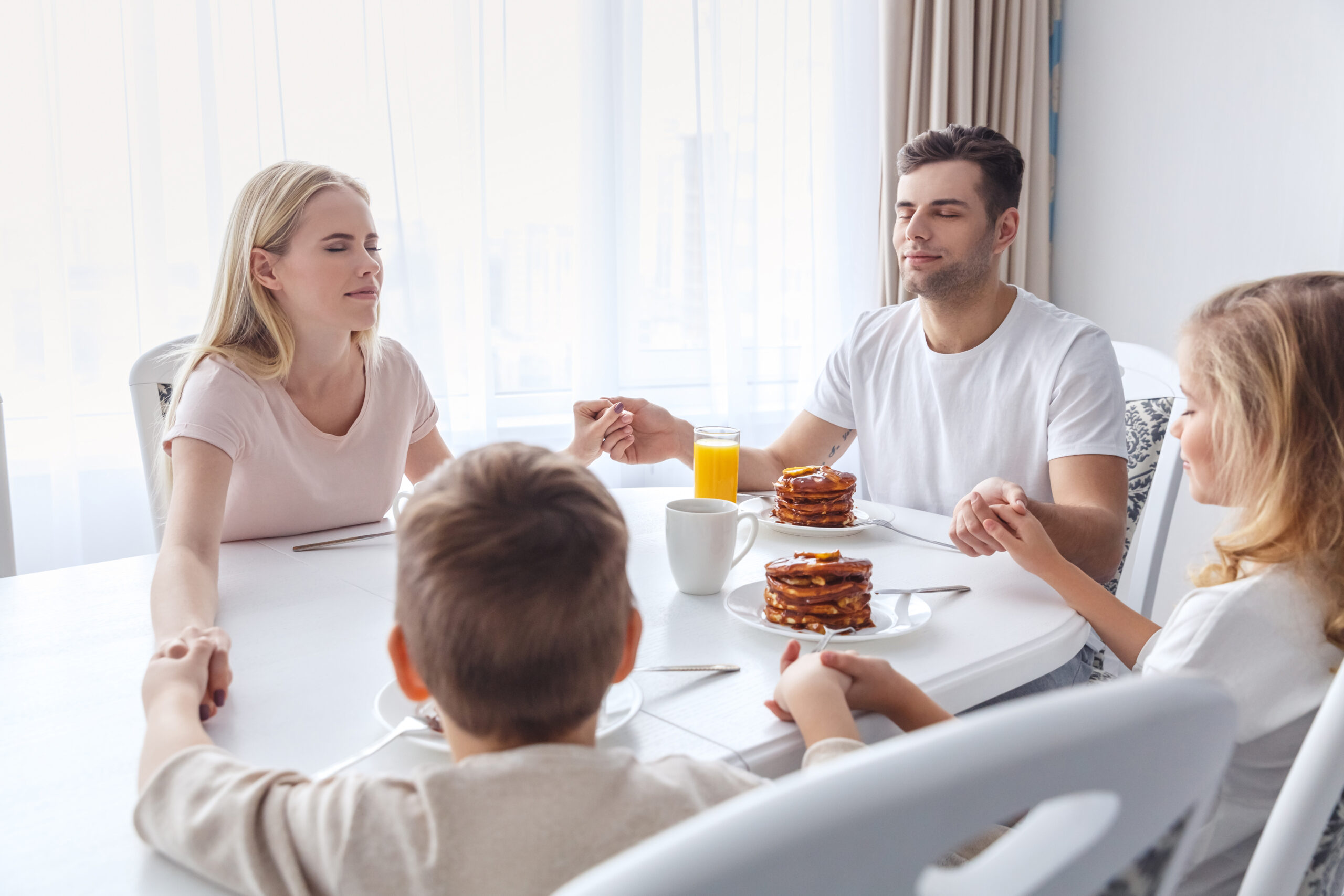 Smart Ways to Improve Family Conversations